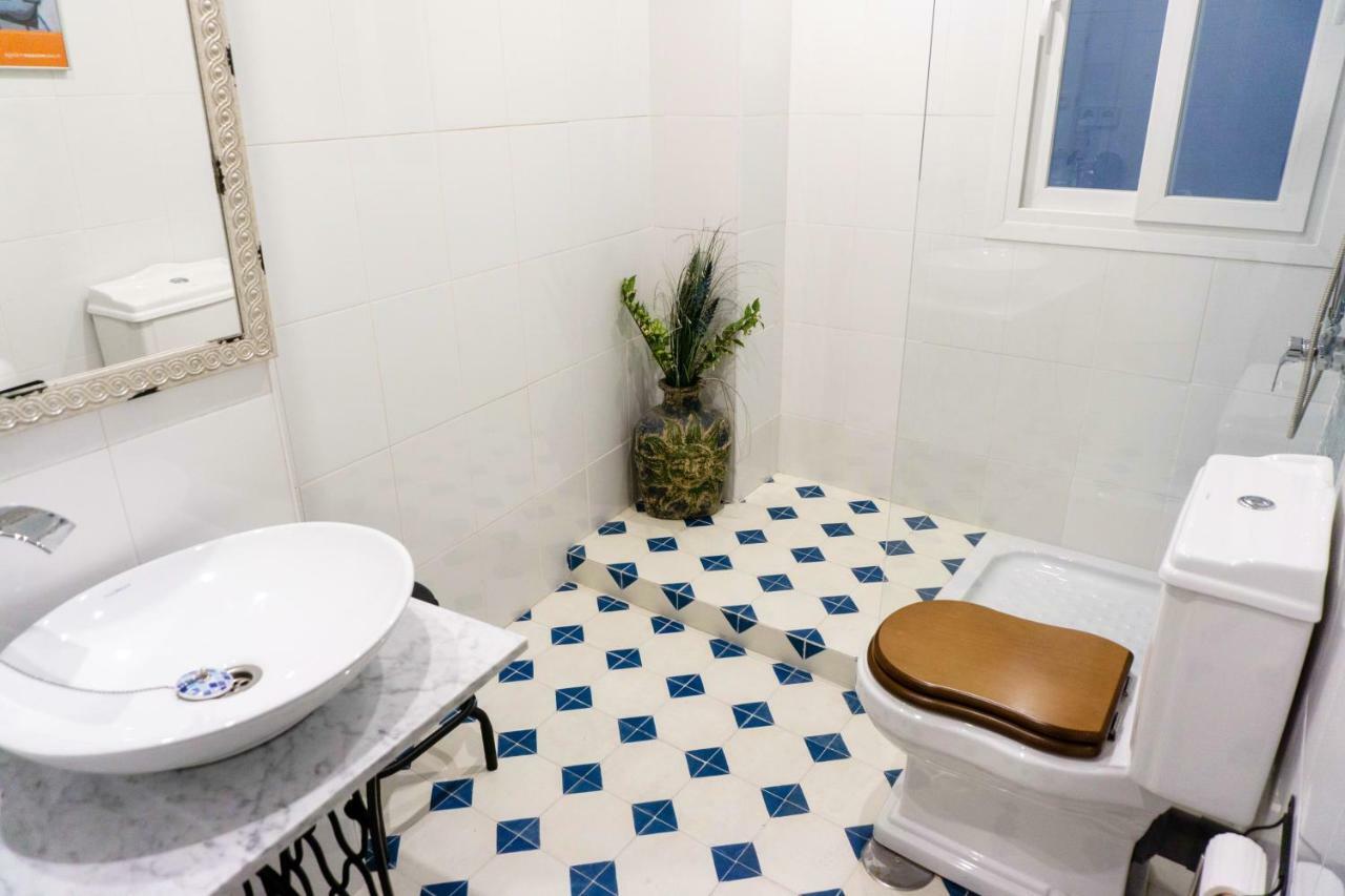 Sancha De Lara Apartment Малага Екстериор снимка