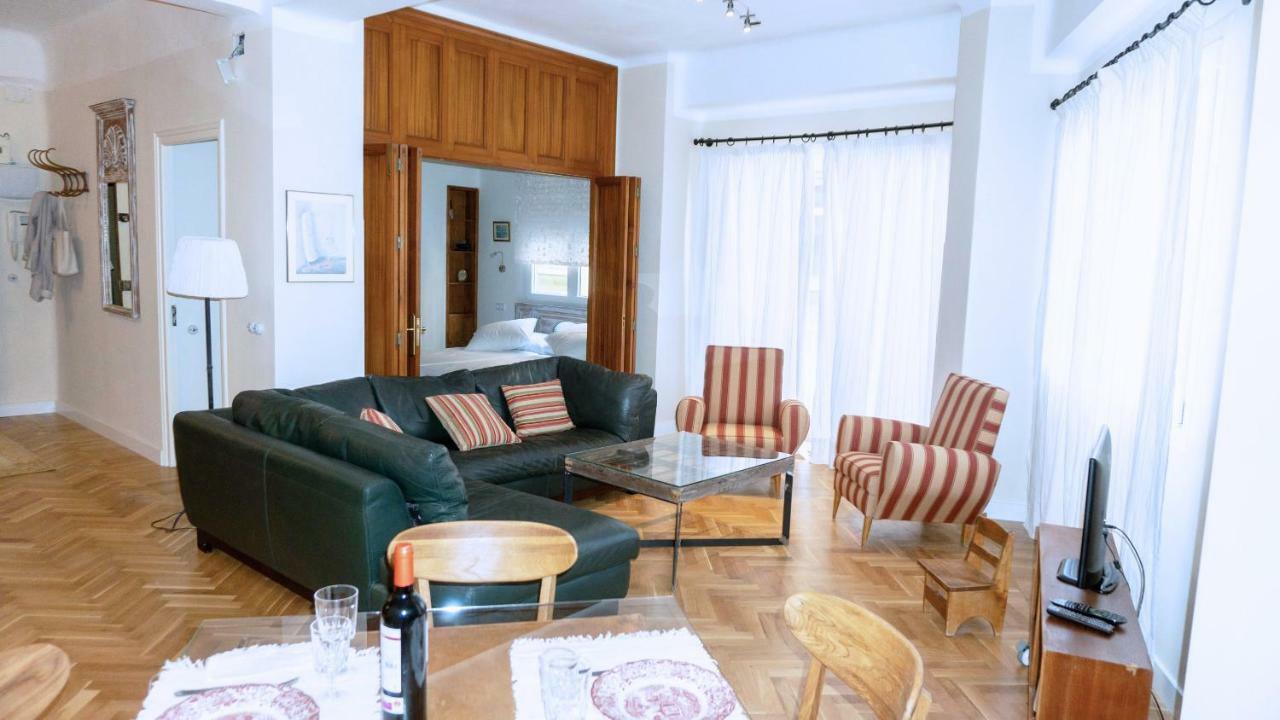 Sancha De Lara Apartment Малага Екстериор снимка